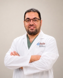 Peabody dentist Doctor Shadi Elmekkawi smiling